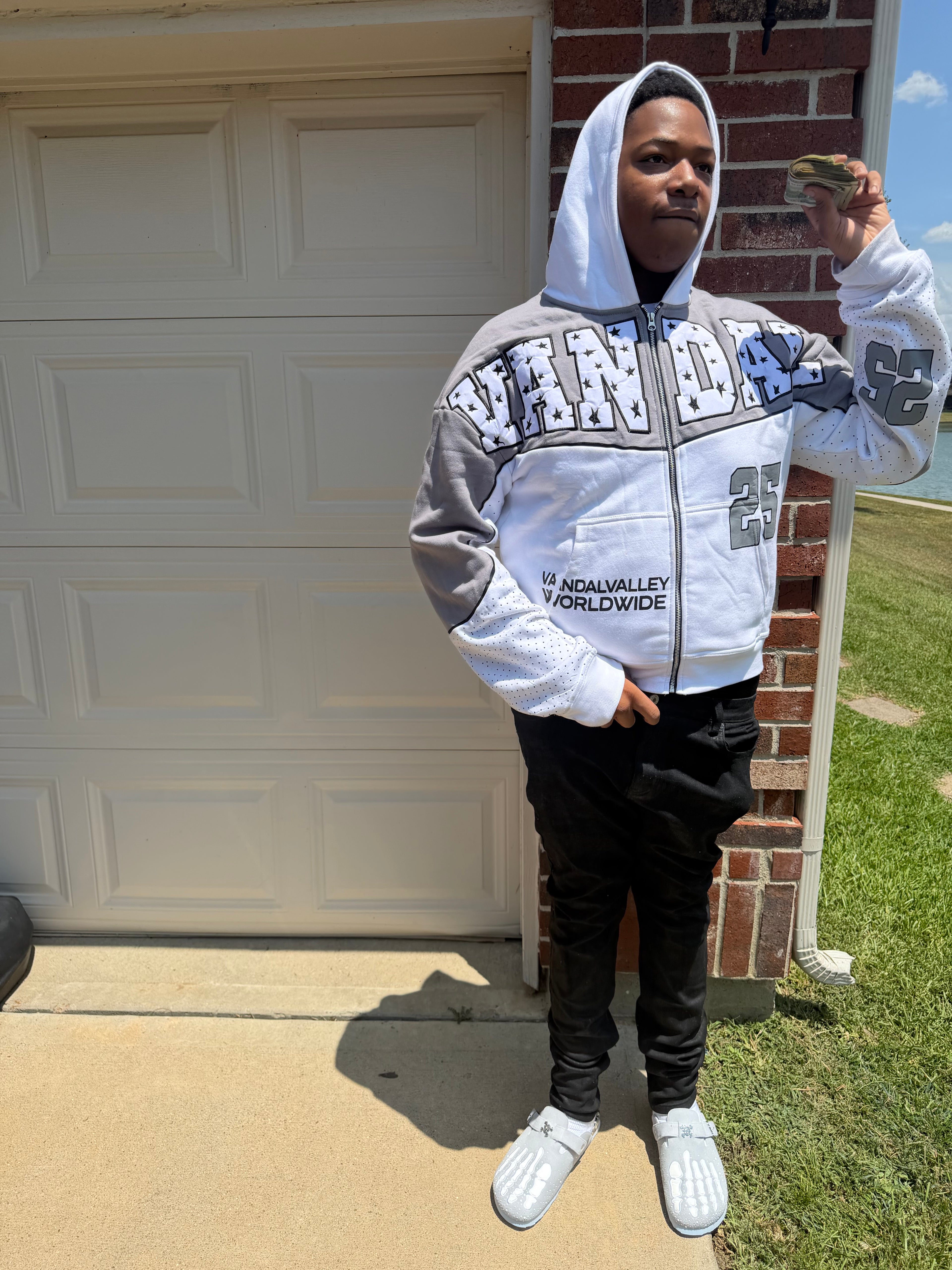 Vandal Valley Zip Up - Grey